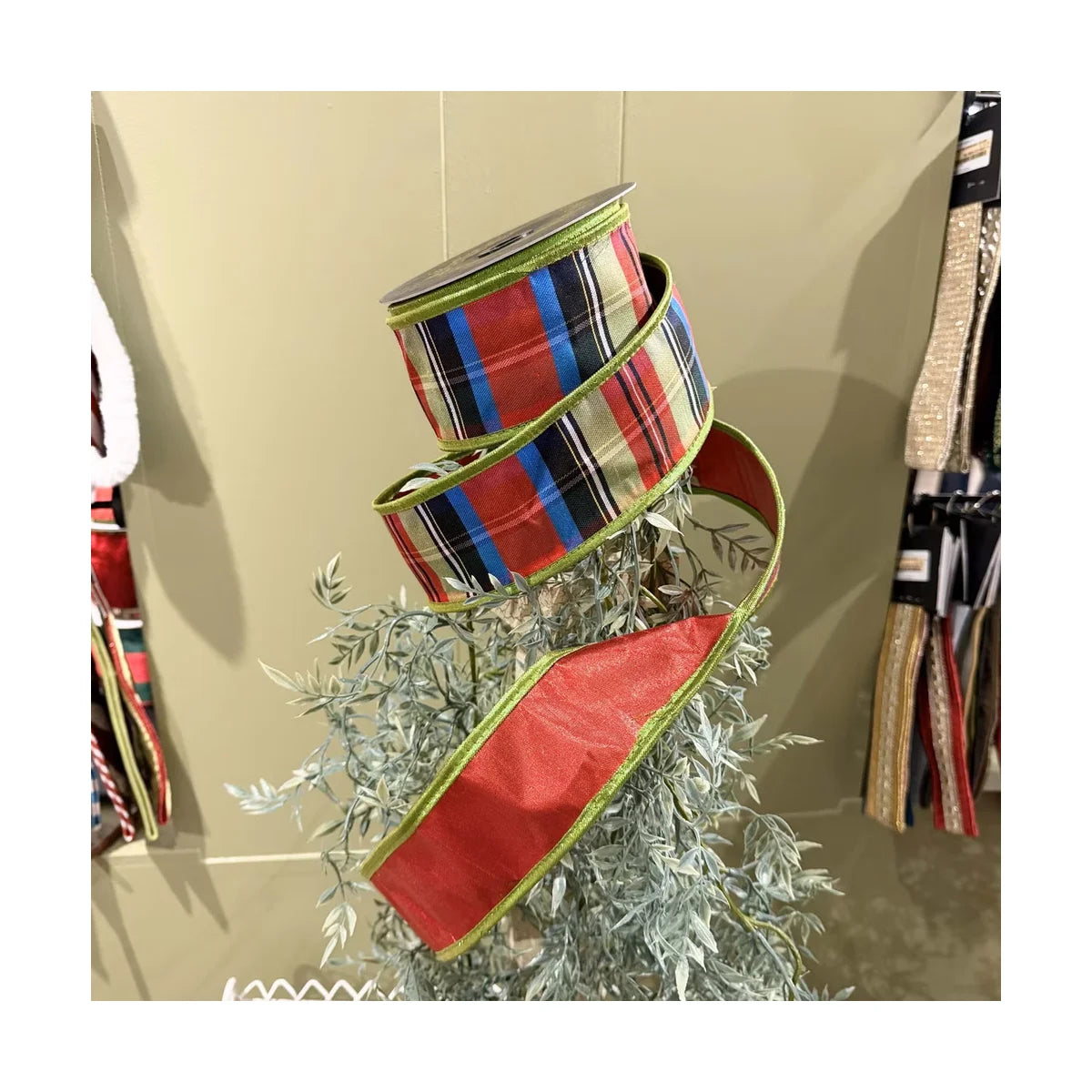 JME 2.5" Stripe Metallic Dupion Red/Green Metallic Piping
