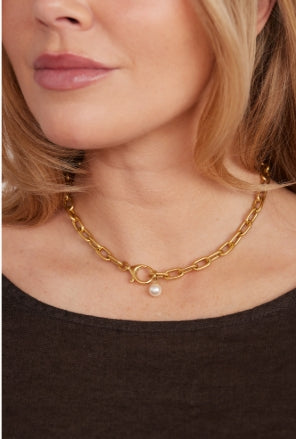 Tori Short Chain Necklace