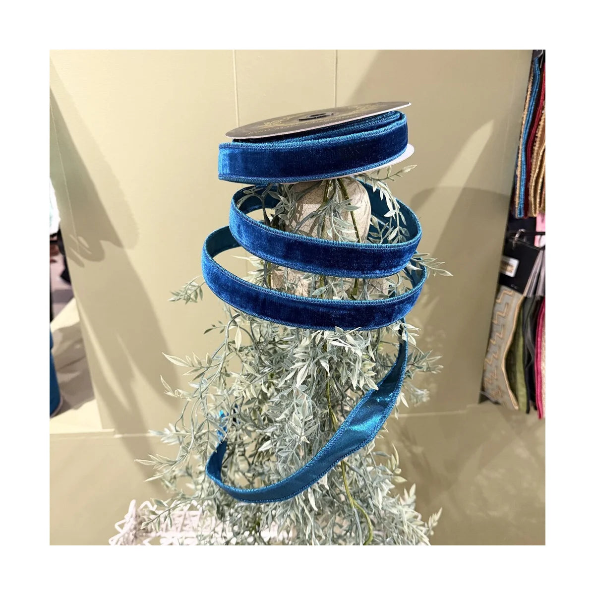 JME 1" Velvet Metallic Dupion Fused Ribbon