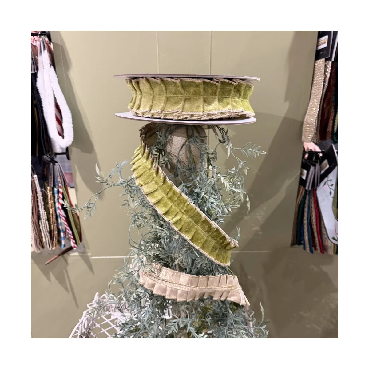 JME 1.5" Velvet Pleated Metallic Dupion Double Fused Ribbon